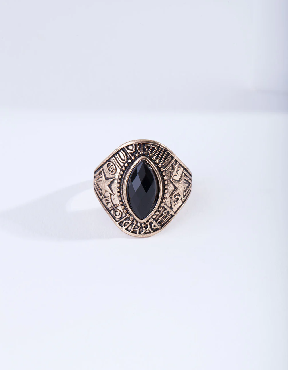 Antique Gold Star Jewel Ring - Image 3