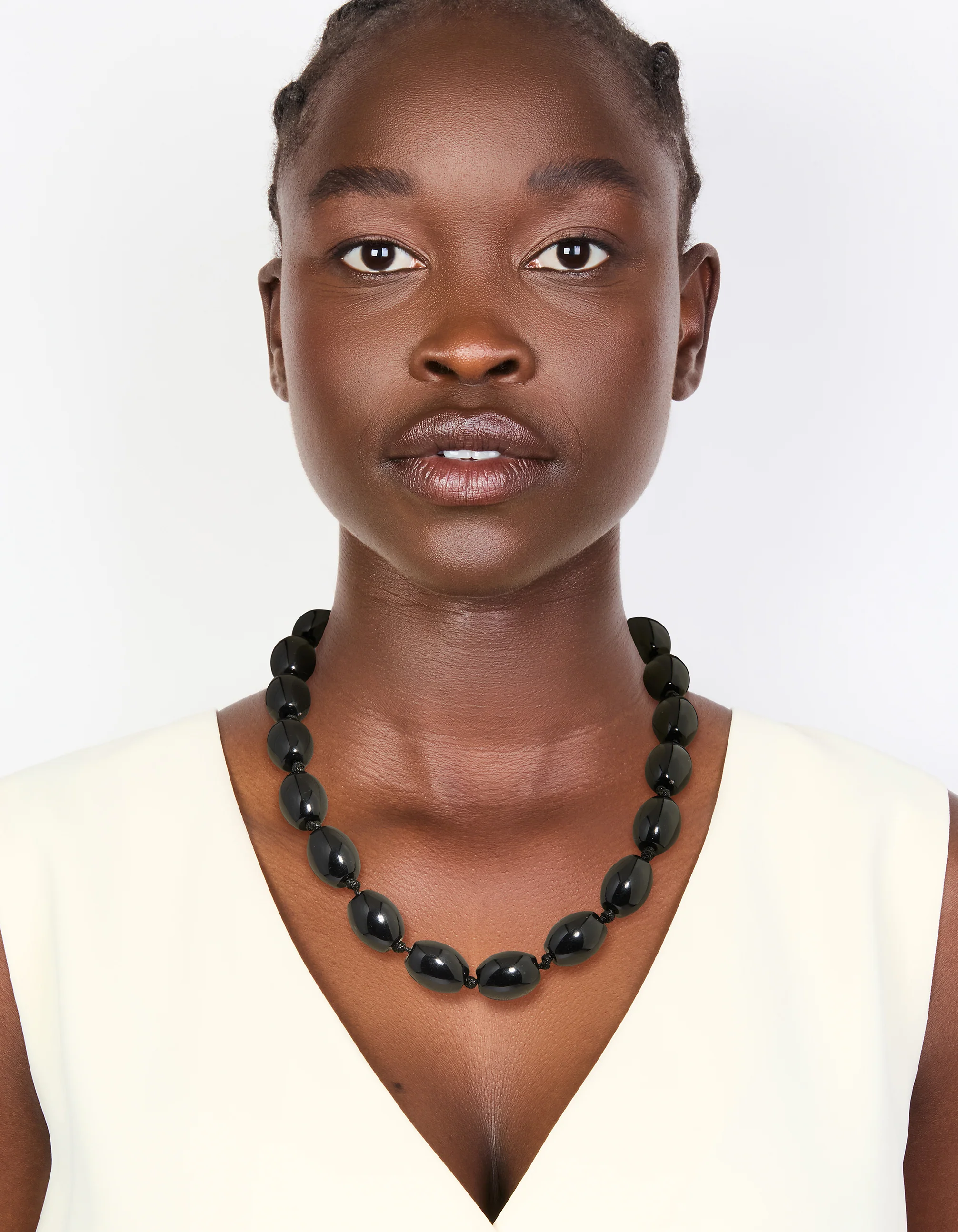 Black Acrylic Beaded Necklace - Image 3