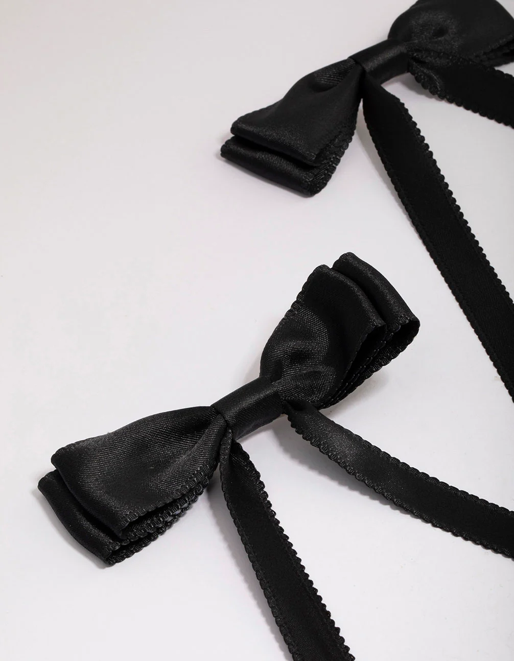 Black Fabric Satin Scallop Hair Bow Pack - Image 2