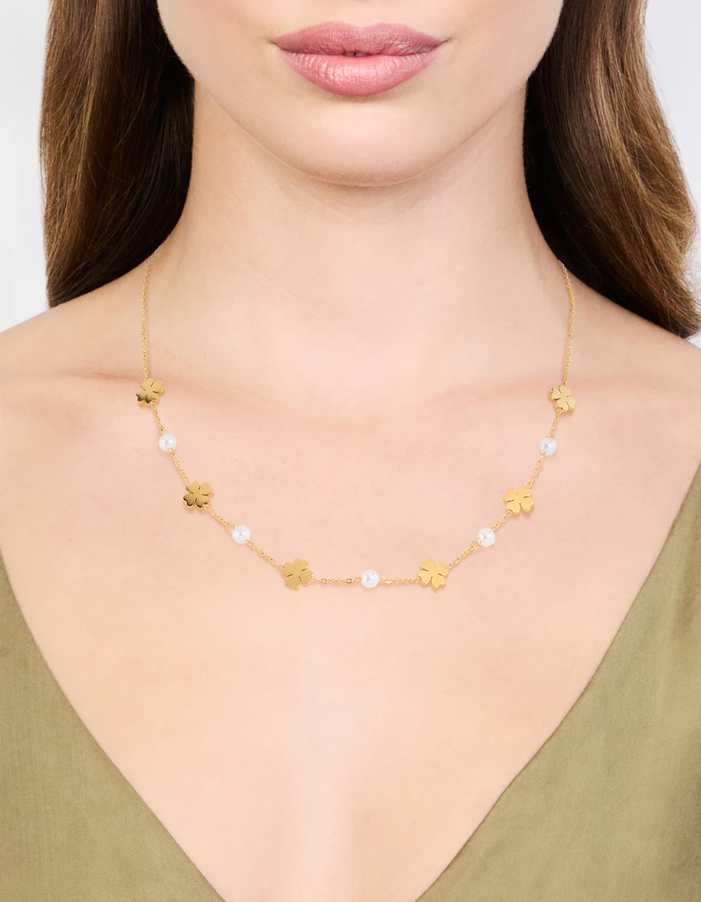 Waterproof Gold Plated Stainless Steel Pearl & Clover Pendant Necklace - Image 2
