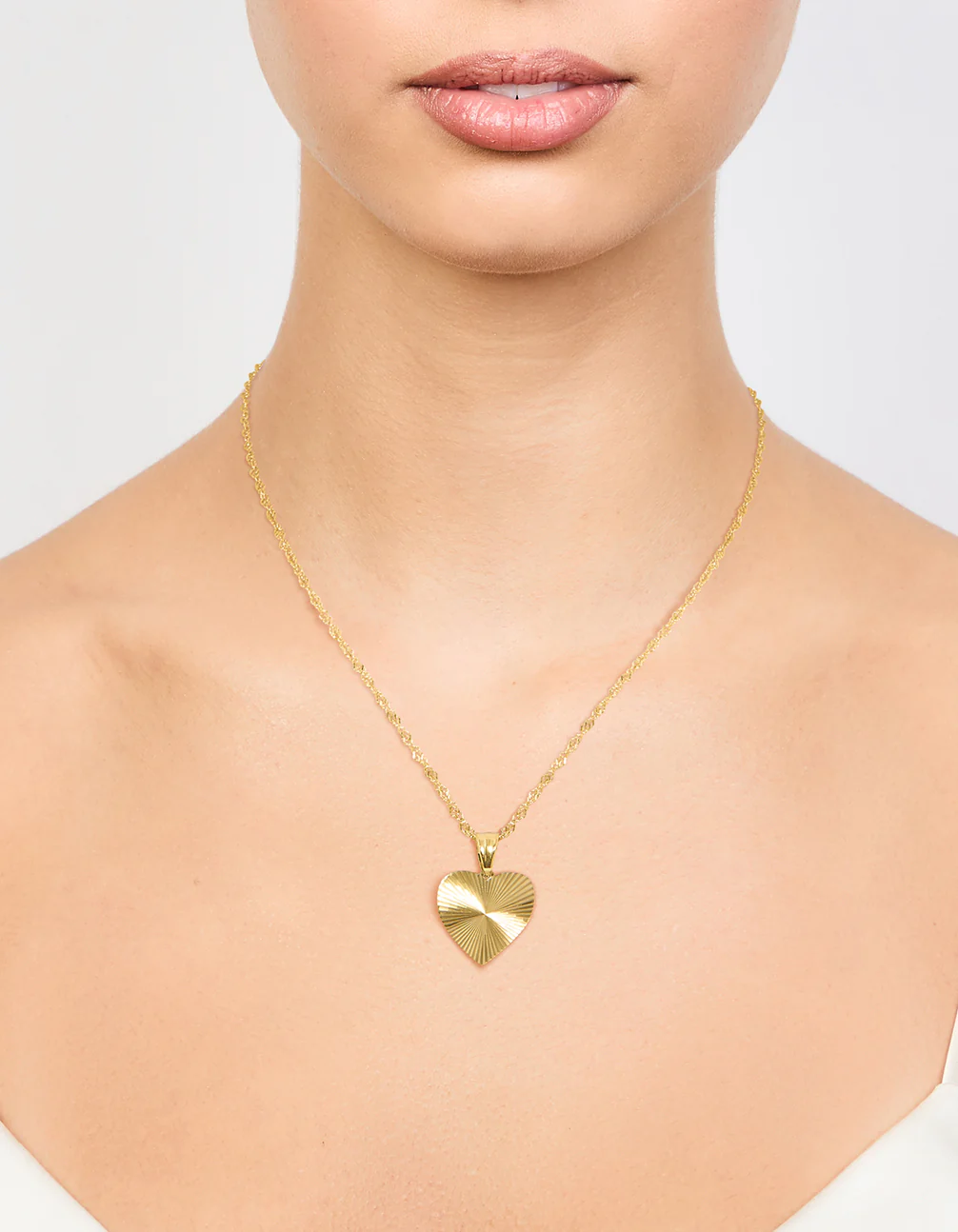 Waterproof Gold Plated Stainless Steel Heart Pendant Necklace - Image 2