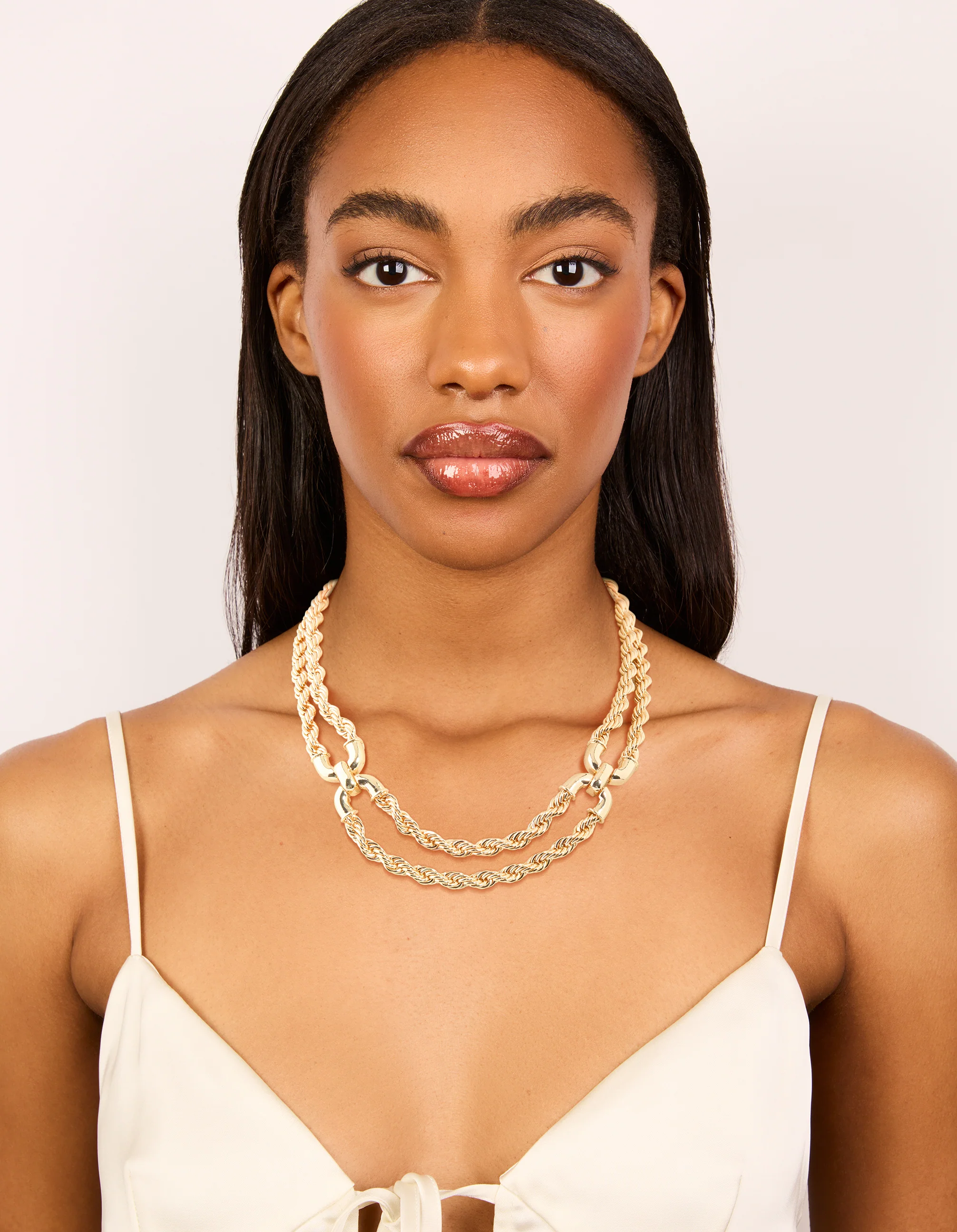 Gold Twisted Chain Layered Necklace - Image 3