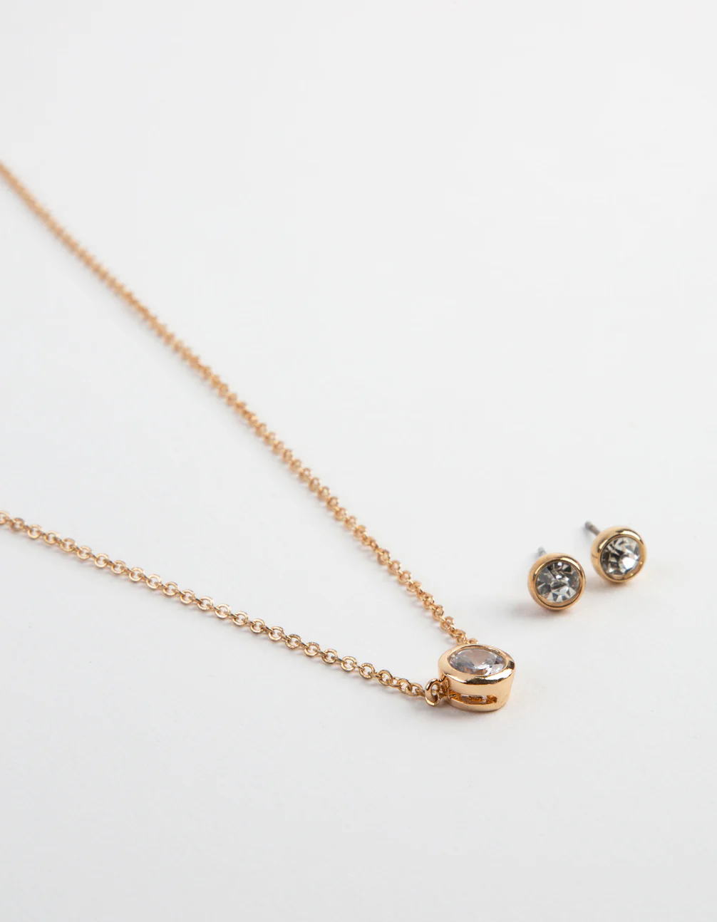 Gold Circle Diamond Pendant Necklace & Earrings Set - Image 5