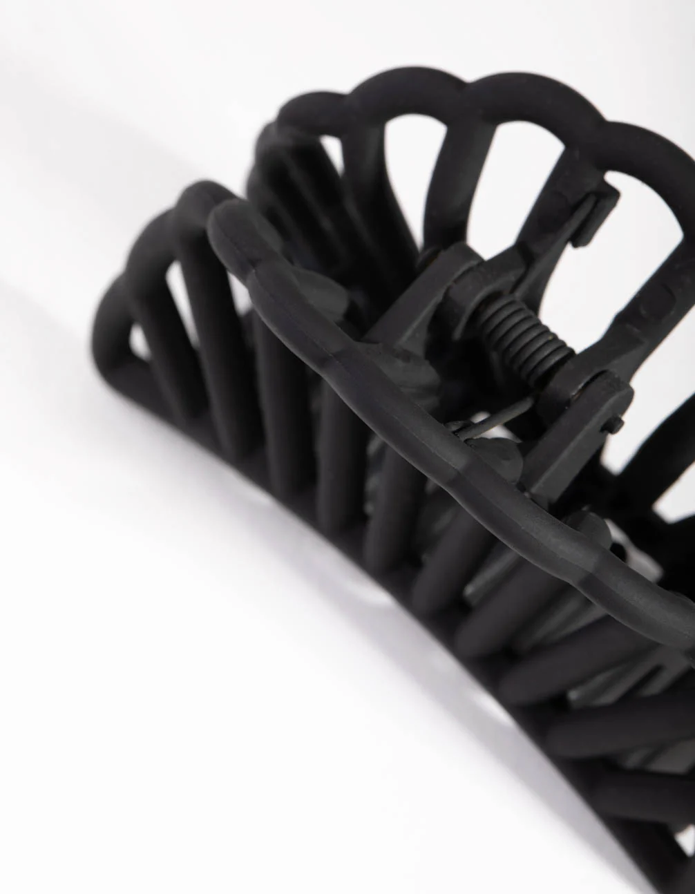 Matte Black Shell Cutout Claw - Image 3