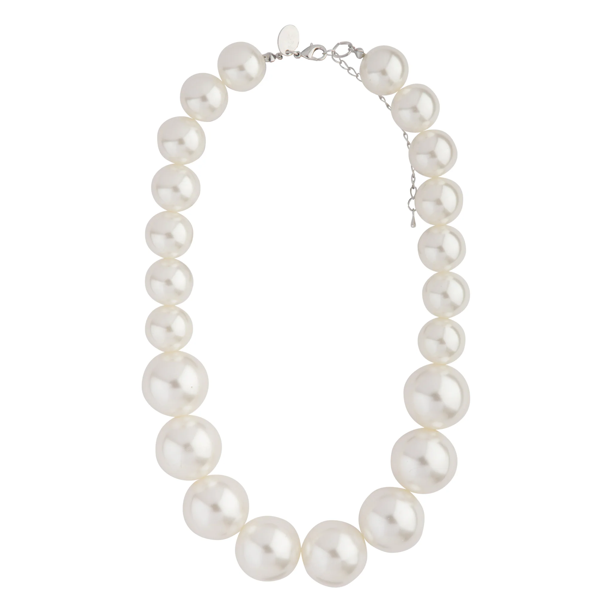Short Graduating Single Strand Pearl Necklace