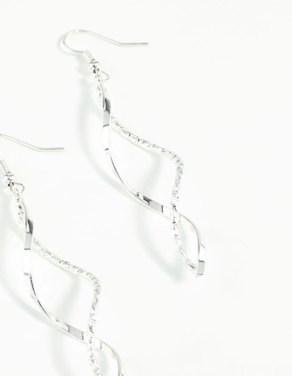 Silver Diamond Cut Twist Earrings - Image 3